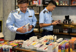 Hà Nội tạm giữ 420 sản phẩm máy hút thuốc lá điện tử dùng 1 lần và tinh dầu